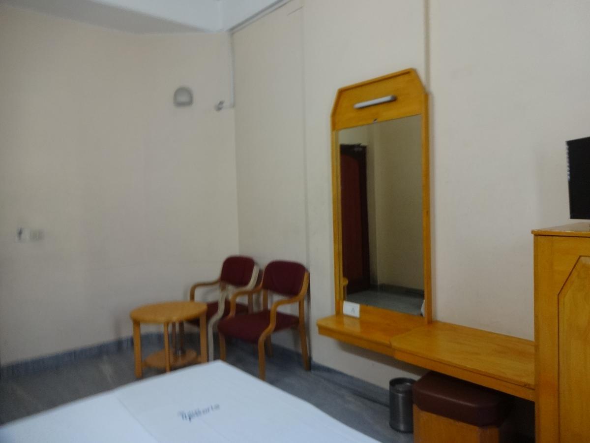 Hotel Pearls Madurai Exterior photo